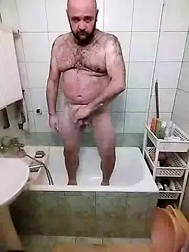 Snapshot of Zboczuszek1991 chatting on 17, 12, 2025 Zboczuszek1991 online show from 17, 12, 2025