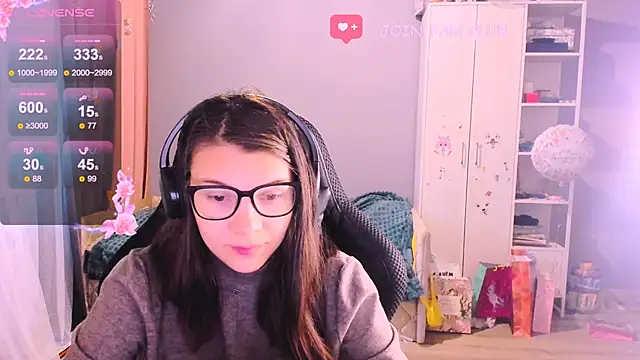 MollyLollipop online show from 13, 11, 2025