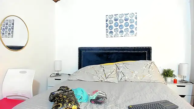 ZulyMichels online show from 19, 11, 2025