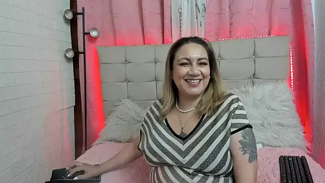 yayita mature online show from 1, 3, 2025