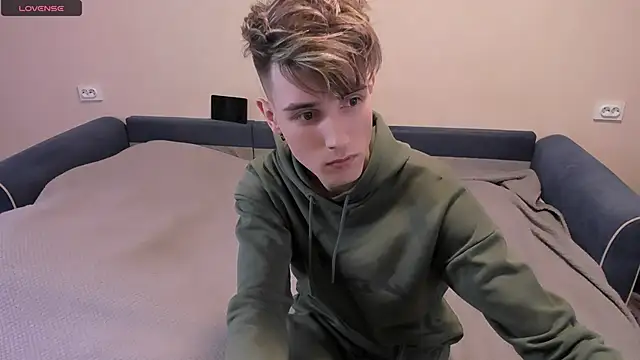 James Mills online show from 6, 3, 2025