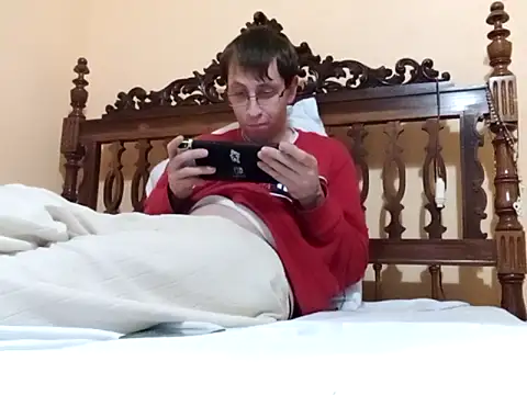 Snapshot of White_rabbit_ chatting on 8, 3, 2025 White rabbit online show from 8, 3, 2025