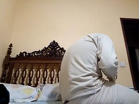 Snapshot of White_rabbit_ chatting on 22, 11, 2025 White rabbit online show from 22, 11, 2025