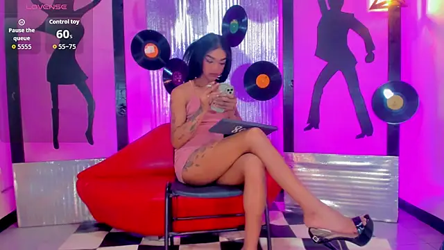 Snapshot of nickyminach_ chatting on 19, 9, 2025 nickyminach online show from 19, 9, 2025