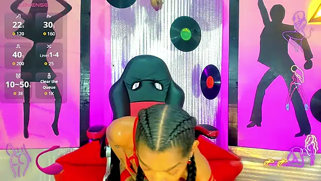 Snapshot of nickyminach_ chatting on 18, 10, 2025 nickyminach online show from 18, 10, 2025