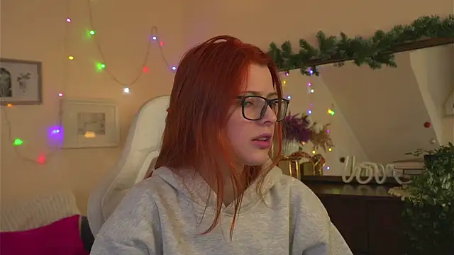 doll lesli online show from 24, 12, 2024