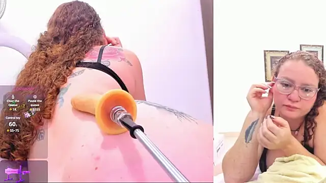 Paulina Davis  online show from 30, 1, 2025