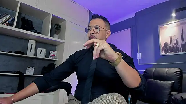 MrFrank tattoo online show from 30, 10, 2025