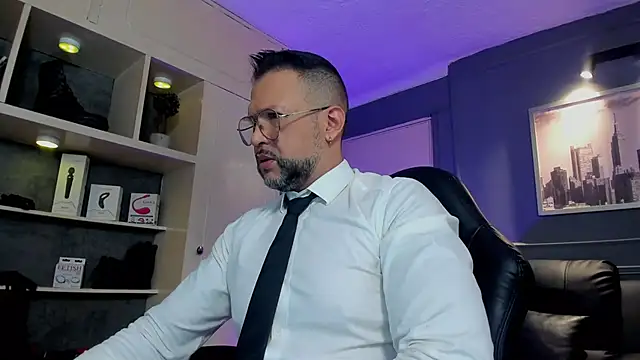 MrFrank tattoo online show from 22, 11, 2025