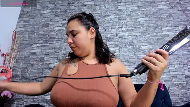 LizzRouse online show from 20, 12, 2024