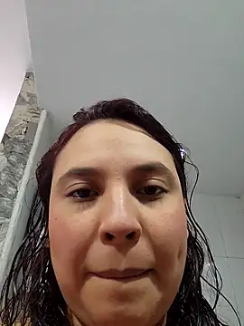 LizzRouse online show from 2, 12, 2025