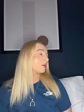 Snapshot of Strongqueen chatting on 7, 2, 2025 Strongqueen online show from 7, 2, 2025