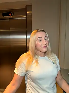 Strongqueen online show from 7, 1, 2026