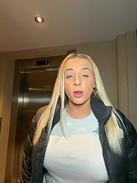 Strongqueen online show from 11, 1, 2026