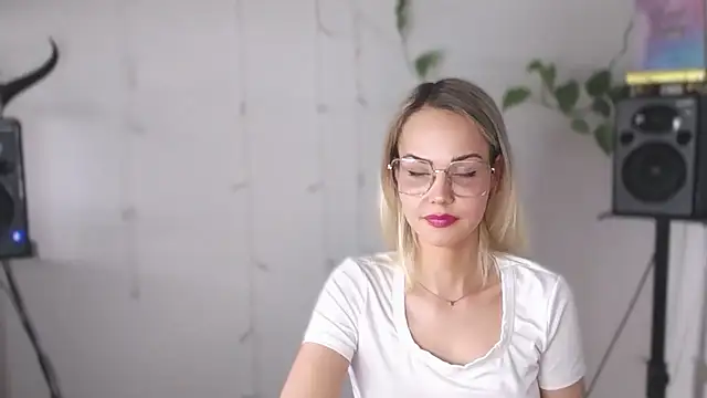 LexiexPlay online show from 7, 1, 2025