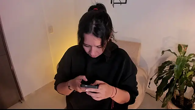 Snapshot of Amber__Davis chatting on 20, 11, 2025 Amber Davis online show from 20, 11, 2025