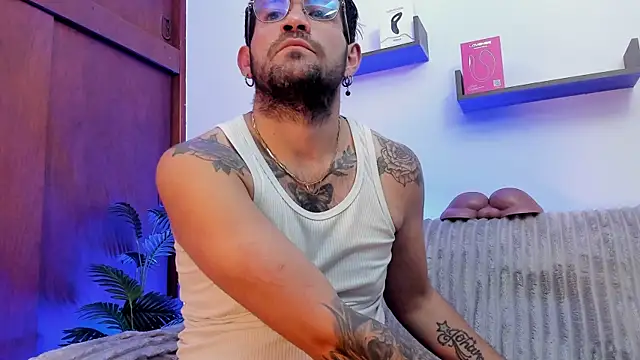 Snapshot of jonathan_rivers chatting on 4, 11, 2025 jonathan rivers online show from 4, 11, 2025