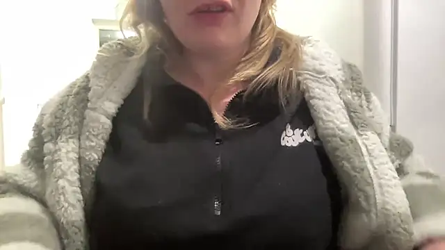 Snapshot of samanthaalice chatting on 13, 2, 2025 samanthaalice online show from 13, 2, 2025