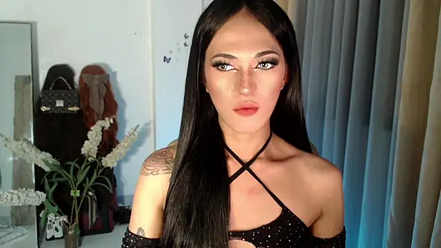 Ts-Glamourosa online show from 4, 3, 2025