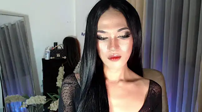 Ts-Glamourosa online show from 15, 3, 2025