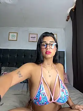 lovely violet13 online show from 17, 10, 2025