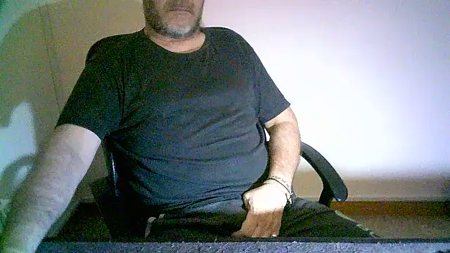 Snapshot of Greek_Passion chatting on 25, 10, 2025 Greek Passion online show from 25, 10, 2025