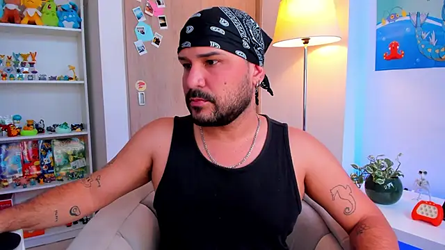 Snapshot of nicolas_cox chatting on 12, 10, 2025 nicolas cox online show from 12, 10, 2025