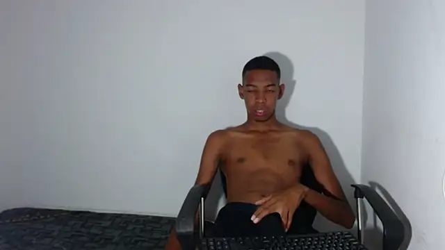 Snapshot of tonny_sexxxx chatting on 12, 3, 2025 tonny sexxxx online show from 12, 3, 2025