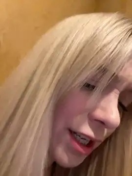 Snapshot of CherryAuroraa chatting on 9, 12, 2024 CherryAuroraa online show from 9, 12, 2024