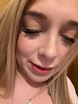 Snapshot of CherryAuroraa chatting on 17, 2, 2025 CherryAuroraa online show from 17, 2, 2025