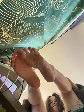 SuzieWanKenobi online show from 29, 9, 2025