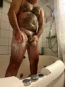 Snapshot of mpowerintime chatting on 6, 11, 2025 mpowerintime online show from 6, 11, 2025