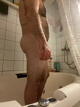 Snapshot of mpowerintime chatting on 7, 11, 2025 mpowerintime online show from 7, 11, 2025