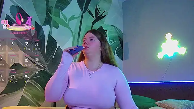 Snapshot of RubyValen chatting on 20, 3, 2026 RubyValen online show from 20, 3, 2026