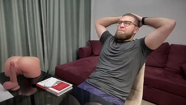 Bear bear  online show from 10, 3, 2025