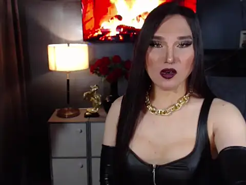 QueenMariaHard online show from 5, 10, 2025