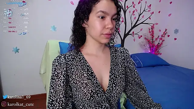 Karolina 1 online show from 16, 12, 2024