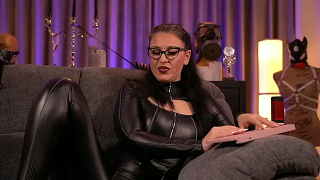 kelly kent online show from 11, 12, 2024