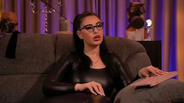 kelly kent online show from 22, 3, 2025