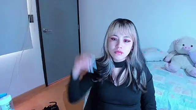 Akane-Mou online show from 7, 12, 2024