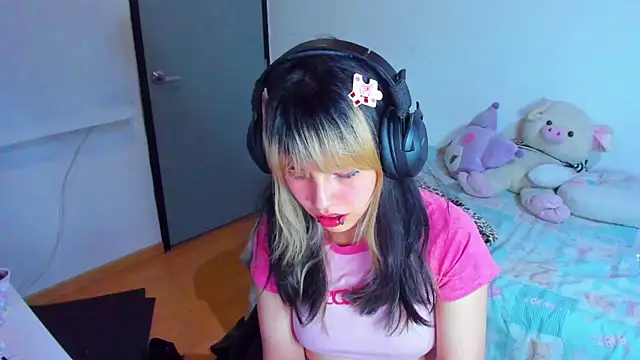 Akane-Mou online show from 18, 1, 2025