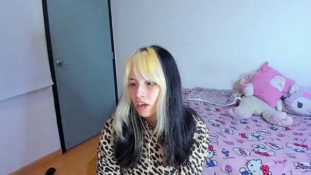 Akane-Mou online show from 12, 3, 2025