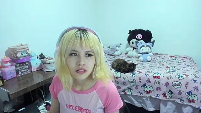 Akane-Mou online show from 18, 9, 2025