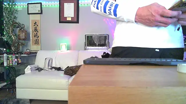 OSIRlS online show from 18, 10, 2025