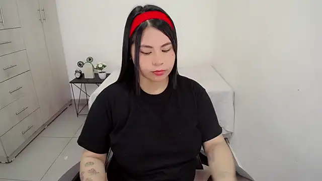 Snapshot of Youlittlepervertt_ chatting on 11, 2, 2026 Youlittlepervertt online show from 11, 2, 2026