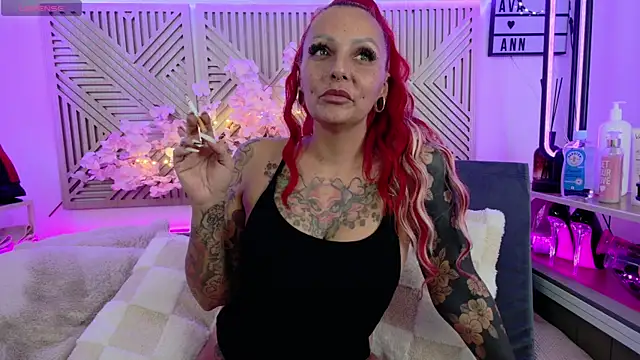 Snapshot of Ava_Ann chatting on 6, 11, 2025 Ava Ann online show from 6, 11, 2025