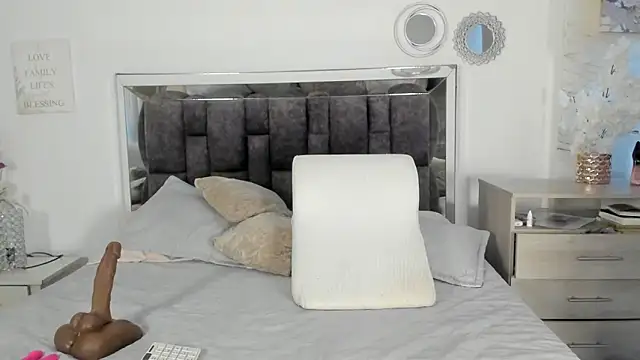 Snapshot of MilfClarett chatting on 21, 2, 2026 MilfClarett online show from 21, 2, 2026