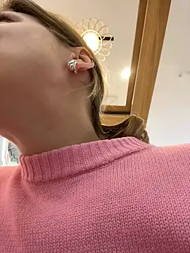 ValenciaShock online show from 19, 10, 2025