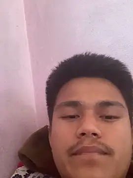 Snapshot of Hullax chatting on 7, 3, 2026 Hullax online show from 7, 3, 2026