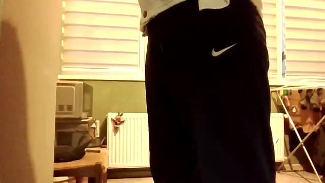 Snapshot of SexSanich chatting on 11, 10, 2025 SexSanich online show from 11, 10, 2025